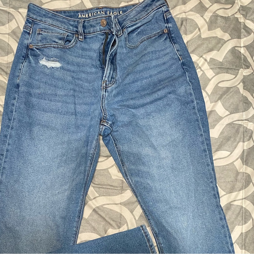 American eagle mom jeans